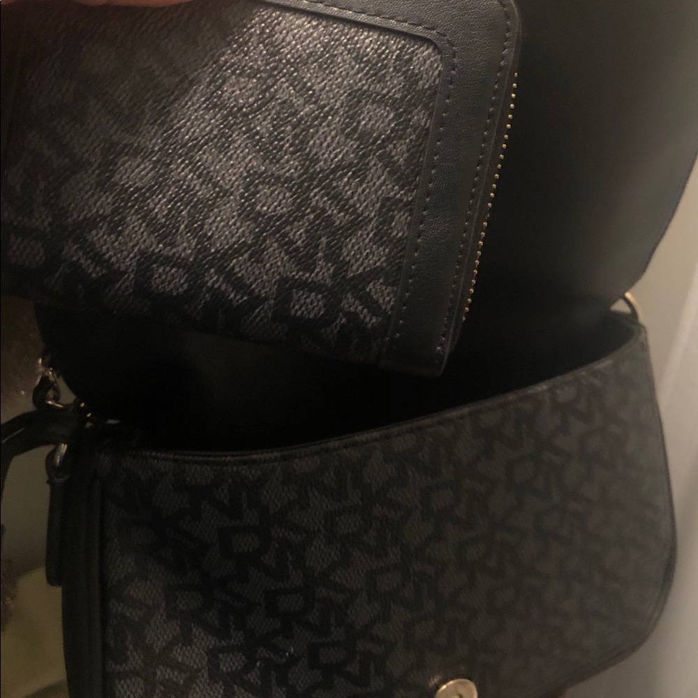 Handbag with wallet